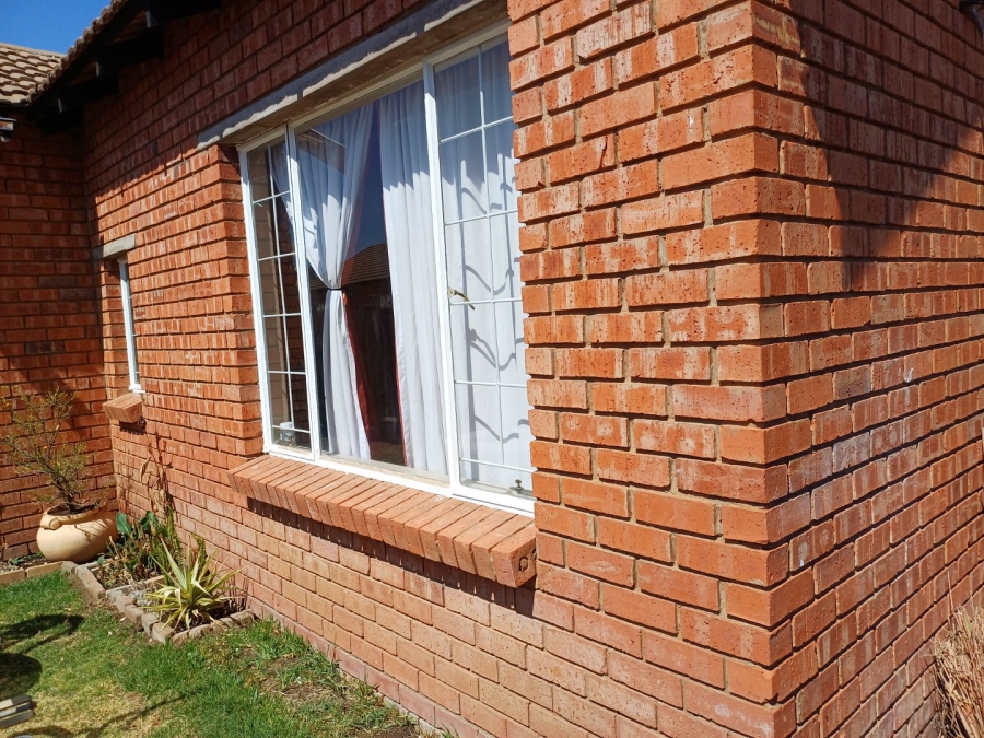 2 Bedroom Property for Sale in Noordhoek Free State